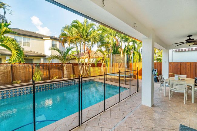 0 - 15171 Sw 13th Ter, House other with 4 bedrooms, 3 bathrooms and null parking in Miami FL | Image 36