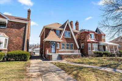 18010 Pennington Drive, Home with 3 bedrooms, 2 bathrooms and null parking in Detroit MI | Image 3