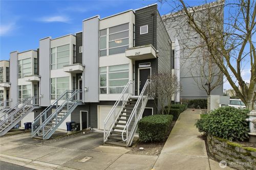 2367 Yakima Court, Tacoma, WA, 98405 | Card Image