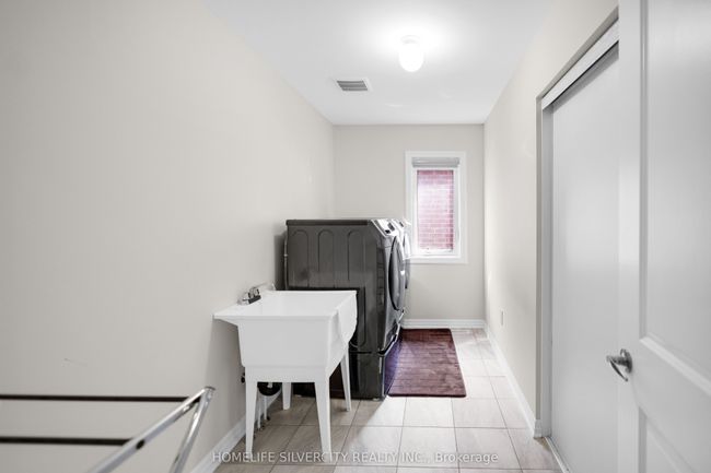 13 Minna Trail, House other with 6 bedrooms, 4 bathrooms and 4 parking in Brampton ON | Image 26