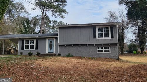 595 Lakeridge Dr Se, Conyers, GA, 30094-2675 | Card Image