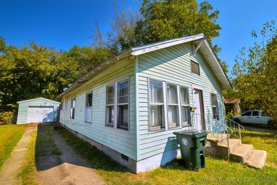 704 Irving Street, House other with 3 bedrooms, 1 bathrooms and null parking in Muskogee OK | Image 2