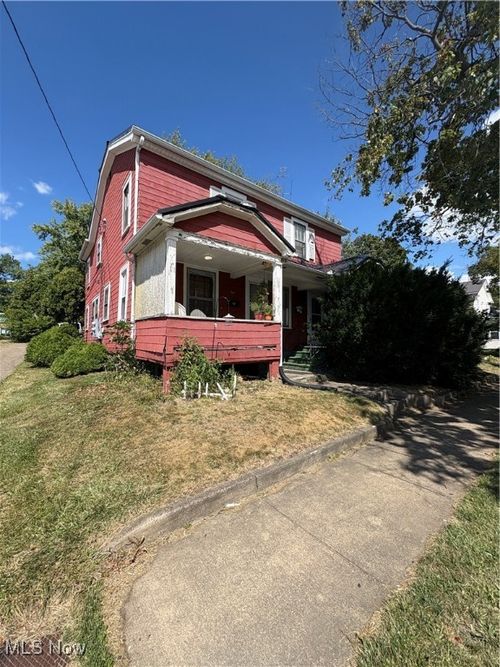 746 E 3rd St, Salem, OH, 44460-2902 | Card Image