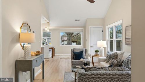 4937 Aspen St, SHADY SIDE, MD, 20764-9668 | Card Image