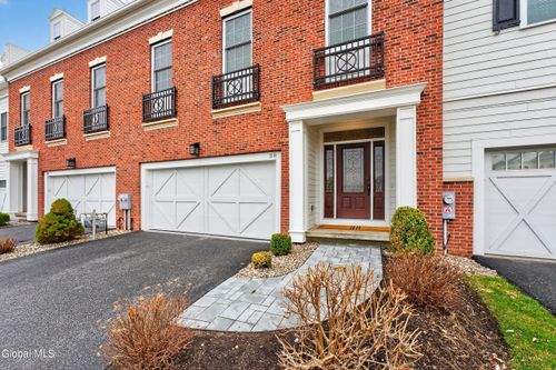 na-38 Cambridge Way, Colonie, NY, 12110 | Card Image