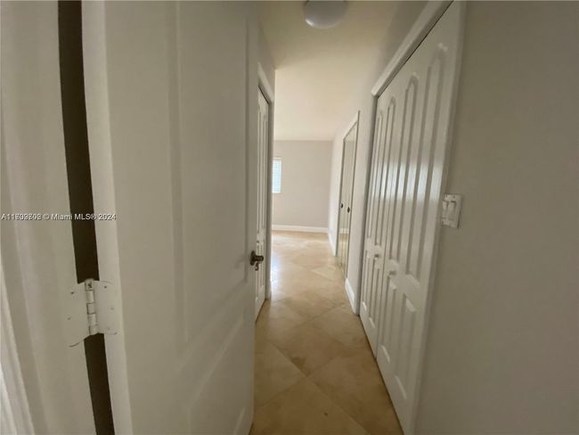 APT-301 - 232 Ne 12 Th Ave, Condo with 2 bedrooms, 2 bathrooms and null parking in Hallandale Beach FL | Image 17