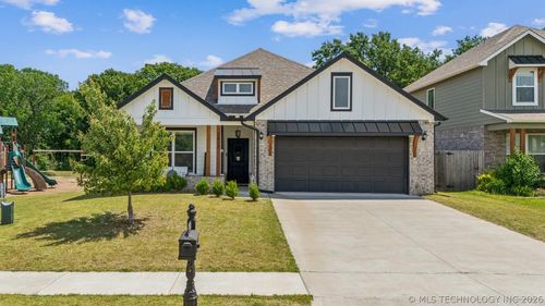 7407 Walnut Pl, Broken Arrow, OK, 74011 | Card Image