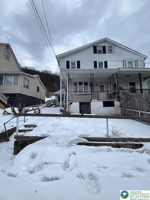 53 W High St, Nesquehoning, PA, 18240-1512 | Card Image