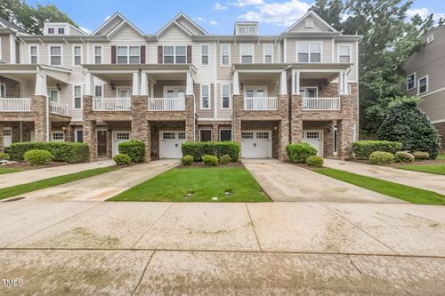 8020 Goldenrain Way, Raleigh, NC, 27612-1928 | Card Image