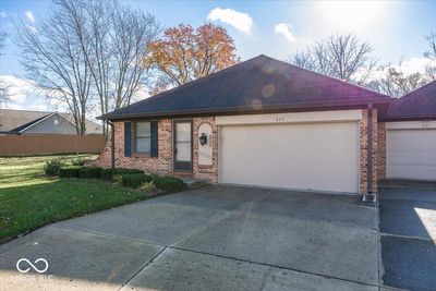 825 Eagle Parkway, Condo with 2 bedrooms, 2 bathrooms and null parking in Brownsburg IN | Image 2