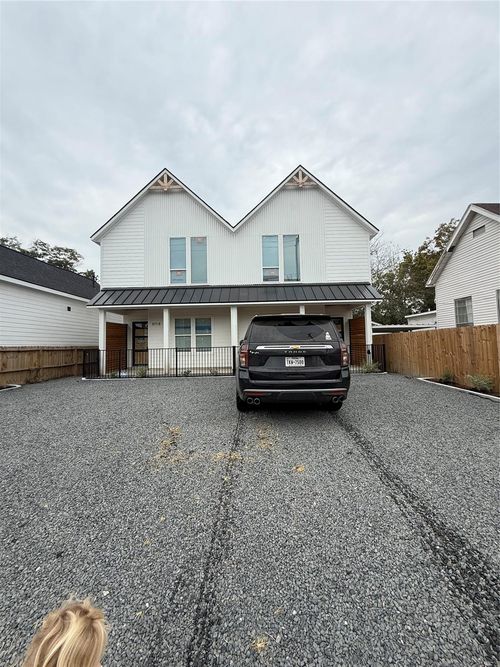 b-1815 Mckee St, Houston, TX, 77009-8758 | Card Image