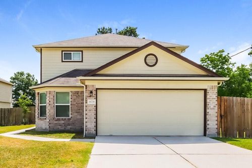 16779 Warbler Dr, Conroe, TX, 77385-3769 | Card Image