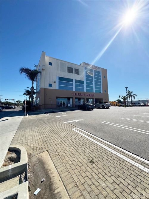 8990 Westminster Blvd, Westminster, CA, 92683-1404 | Card Image