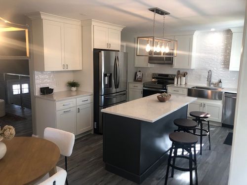 6 Buttonwood Cir, North Attleboro, MA, 02760-3902 | Card Image