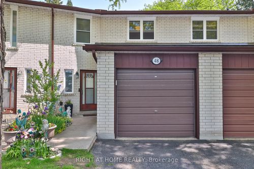 308-48 Porterfield Cres, Thornhill, ON, L3T4S7 | Card Image