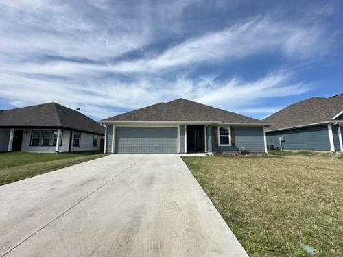 292 Sunnyside Dr, Trenton, TX, 75490-4410 | Card Image