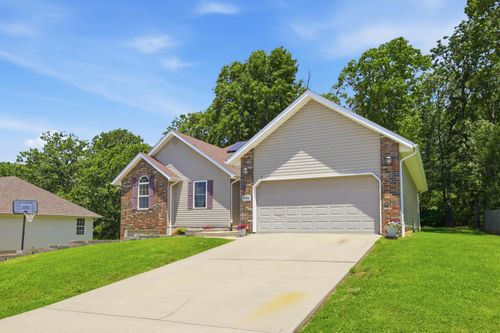 426 Ravenwood Circle Circle, Neosho, MO, 64850 | Card Image