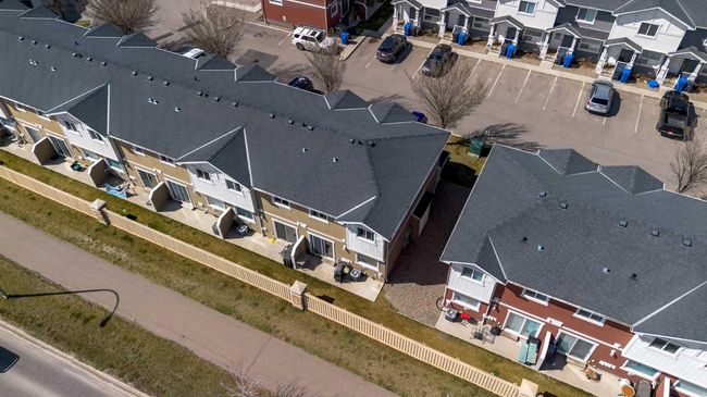 8 - 205 Silkstone Rd W, Townhouse with 3 bedrooms, 2 bathrooms and 2 parking in Lethbridge AB | Image 47