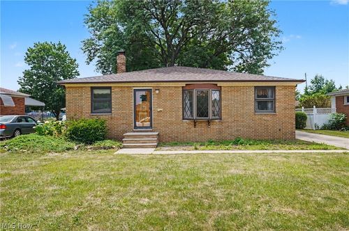 11905 Ronald Drive, Parma, OH, 44130 | Card Image