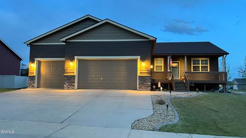 1189 Wahl St, Dickinson, ND, 58601-5026 | Card Image