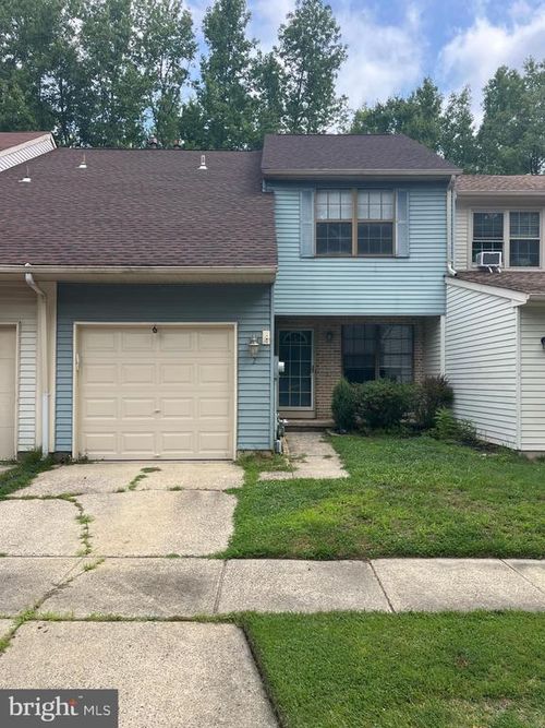 2 Stanwood Ct, MEDFORD, NJ, 08055-9358 | Card Image