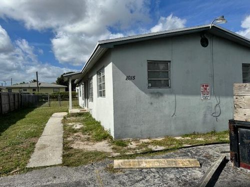 apt-2-1015 Avenue I, Riviera Beach, FL, 33404-7304 | Card Image