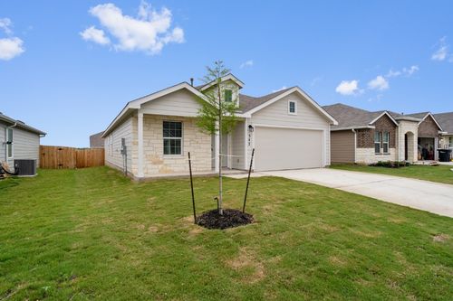 542 Blue Stem Rd, New Braunfels, TX, 78130-0327 | Card Image