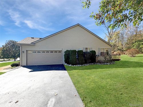 12032 Princewood Dr, Fenton, MI, 48430-9651 | Card Image