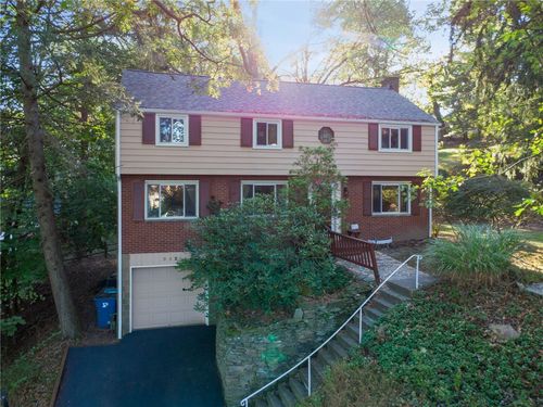 852 Hawthorne Dr, Penn Hills, PA, 15235-4149 | Card Image