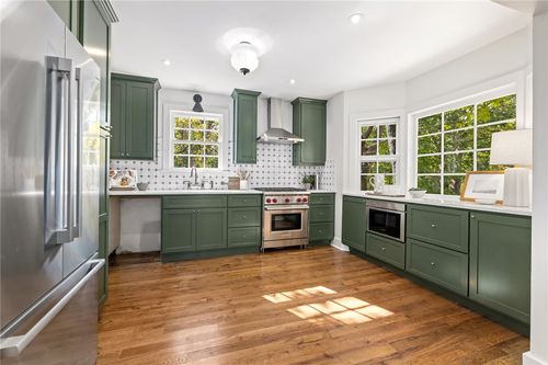 319 W Holly St, Fayetteville, AR, 72703-1816 | Card Image