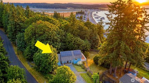 663 Vesper Way, Camano Island, WA, 98282-8442 | Card Image