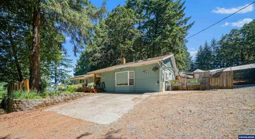 2025 Cole Rd S, Salem, OR, 97306-9415 | Card Image