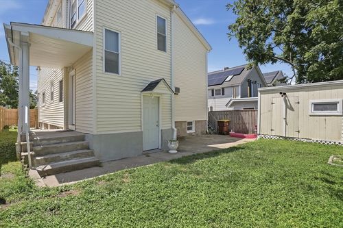 22 Sachem St, Fall River, MA, 02724-5002 | Card Image
