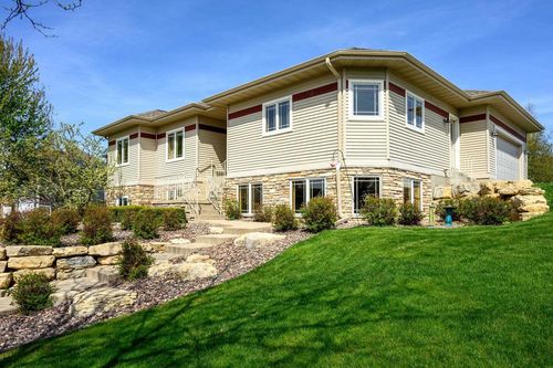 325 Breckenridge Road, VERONA, WI, 53593 | Card Image