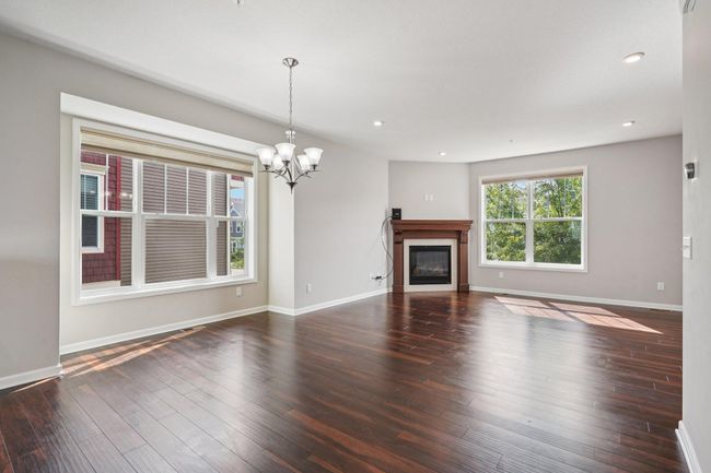 7-web-or-mls-- 8169 Central Park Way-1806-007.jpg | Image 7
