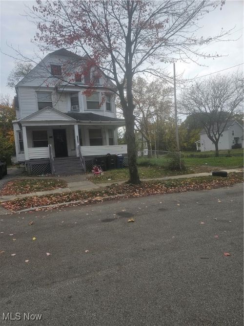 7106 Lawnview Ave, Cleveland, OH, 44103-3316 | Card Image