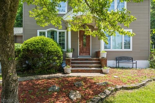 123 Riverview Ter, Riverdale, NJ, 07457-1505 | Card Image