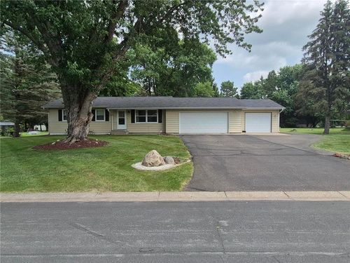 414 S Moody Rd, Saint Croix Falls, WI, 54024-9447 | Card Image