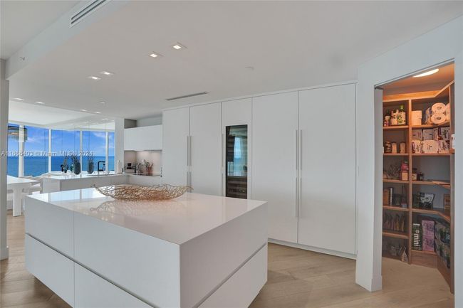 UNIT-2102 - 2711 S Ocean Dr, Condo with 3 bedrooms, 4 bathrooms and null parking in Hollywood FL | Image 14