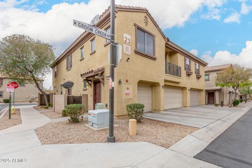 8105 W Groom Creek Rd, Phoenix, AZ, 85043-1138 | Card Image