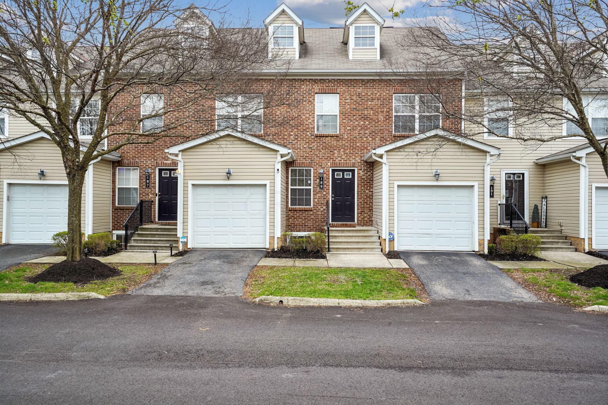 Prairiecreek Way, Columbus, OH 43213