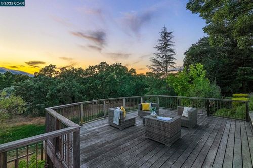 34 Willowview Ct, Danville, CA, 94526-1945 | Card Image