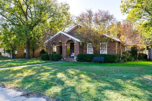 1106 E Reynolds Street, Stamford, TX, 79553 | Card Image