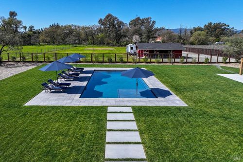 20647 Pueblo Ave, Sonoma, CA, 95476-7923 | Card Image