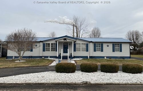 207 Midway Dr, Letart, WV, 25253-8901 | Card Image