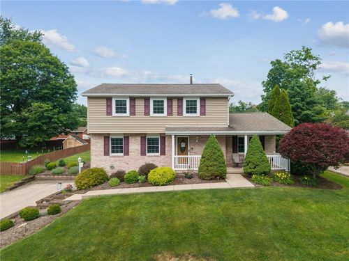 3 Dover Rd, Irwin, PA, 15642-9111 | Card Image