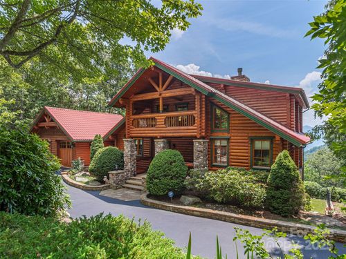 574 Leatherwood Dr, Maggie Valley, NC, 28751-7718 | Card Image