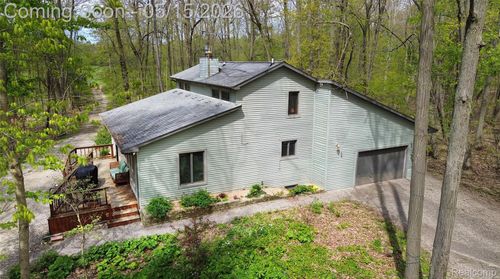 3910 Joy Rd, Metamora, MI, 48455-9315 | Card Image