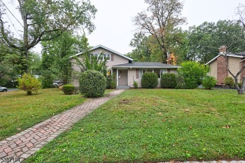 30 Hartley Rd, Summit, NJ, 07901-1633 | Card Image