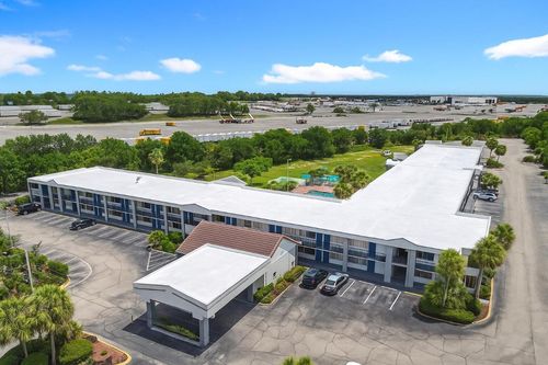 44199 Us-27, Davenport, FL, 33897 | Card Image